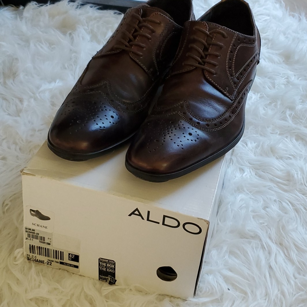 Dress shoes